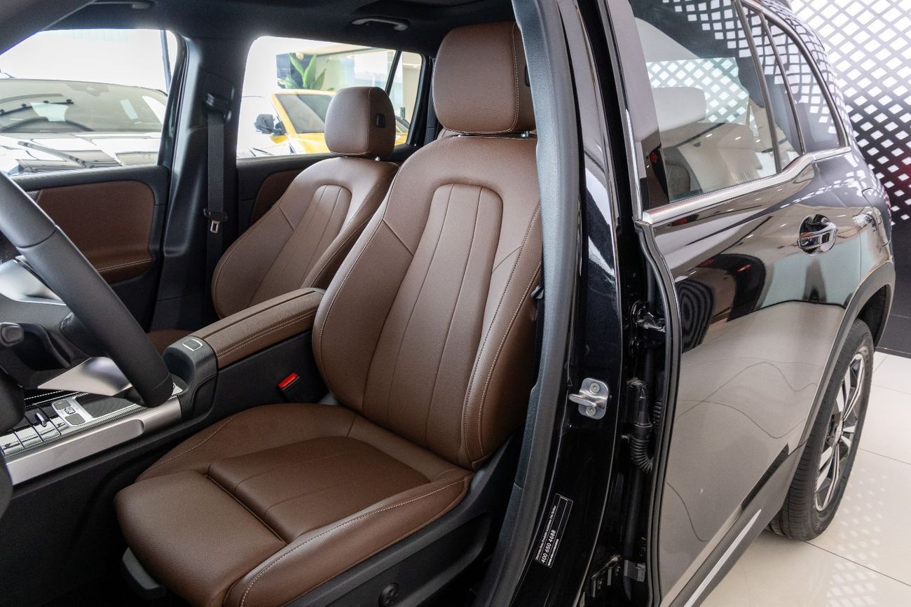 مرسيدس بنز GLB 200 Mercedes-Benz GLB200 Dynamic - 2025