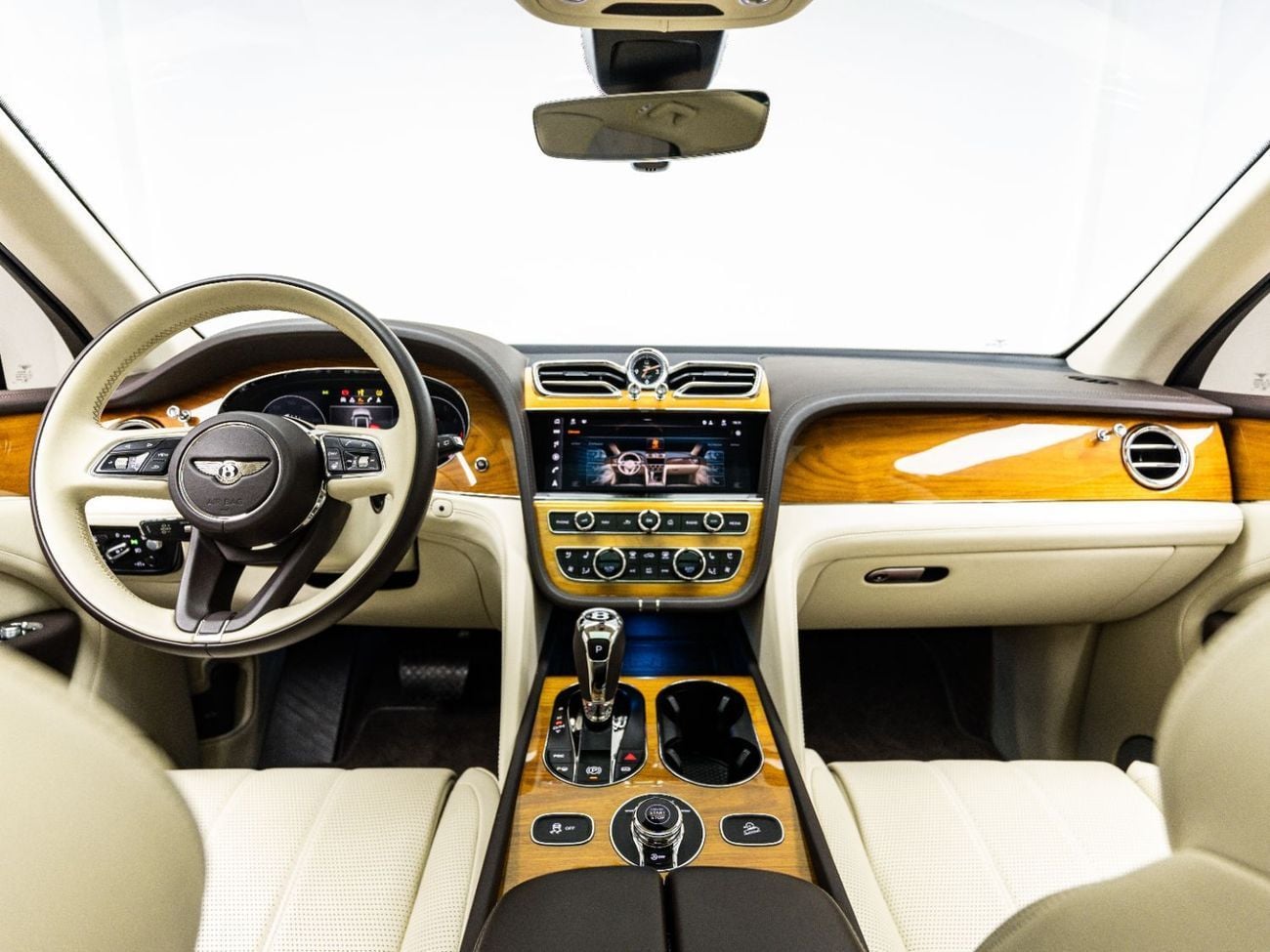 Bentley Bentayga 2022 Bentley Bentayga, 4.0TC V8, 4WD, 542bhp, 8 Speed Auto