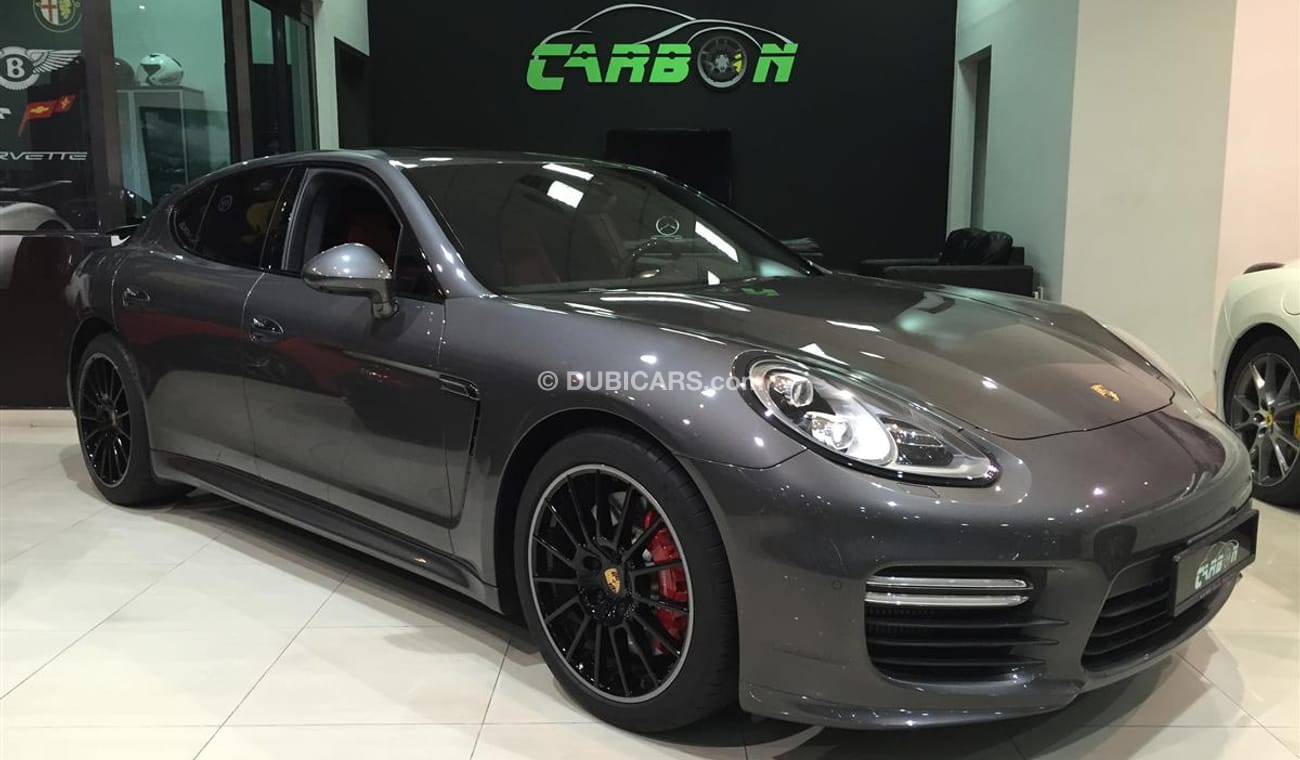 Porsche Panamera Black Edition