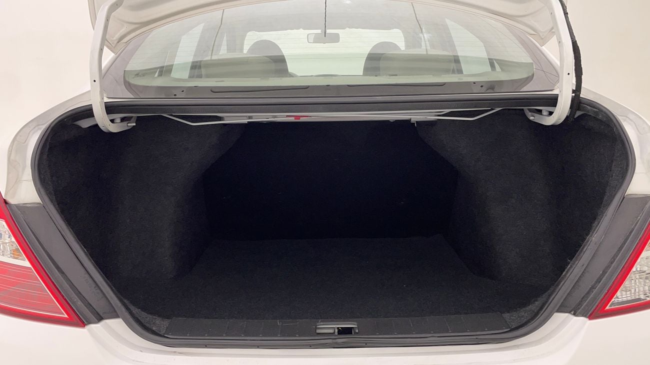 نيسان صني SV 1.5 | بدون دفعة مقدمة | اختبار القيادة في المنزل