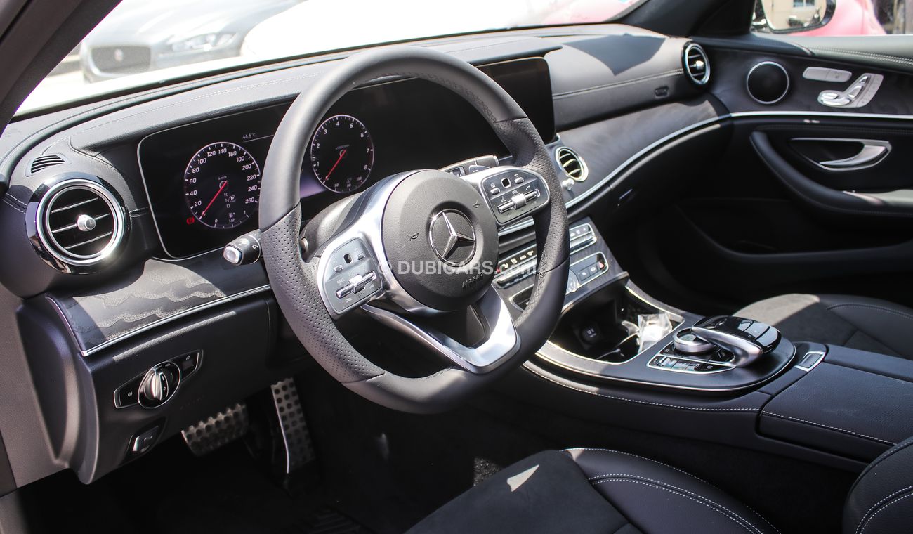 Mercedes-Benz E200 AMG Kit full digital dashboard , full options , pano roof