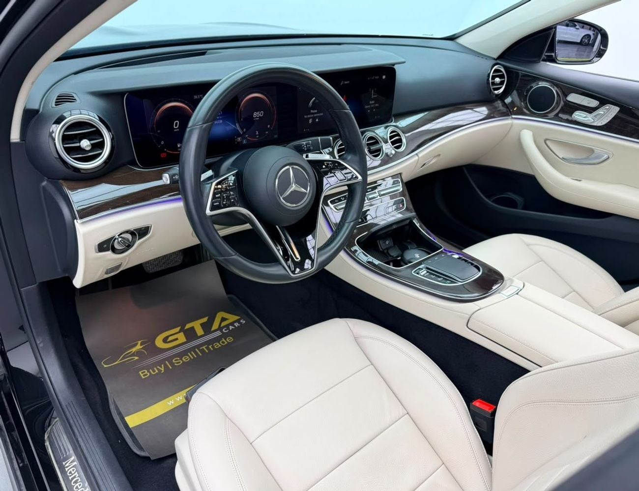 Mercedes Benz E300 AMG 2021 Mercedes Benz E300, Warranty, Full Mercedes Service History, Excellent Condition, GCC