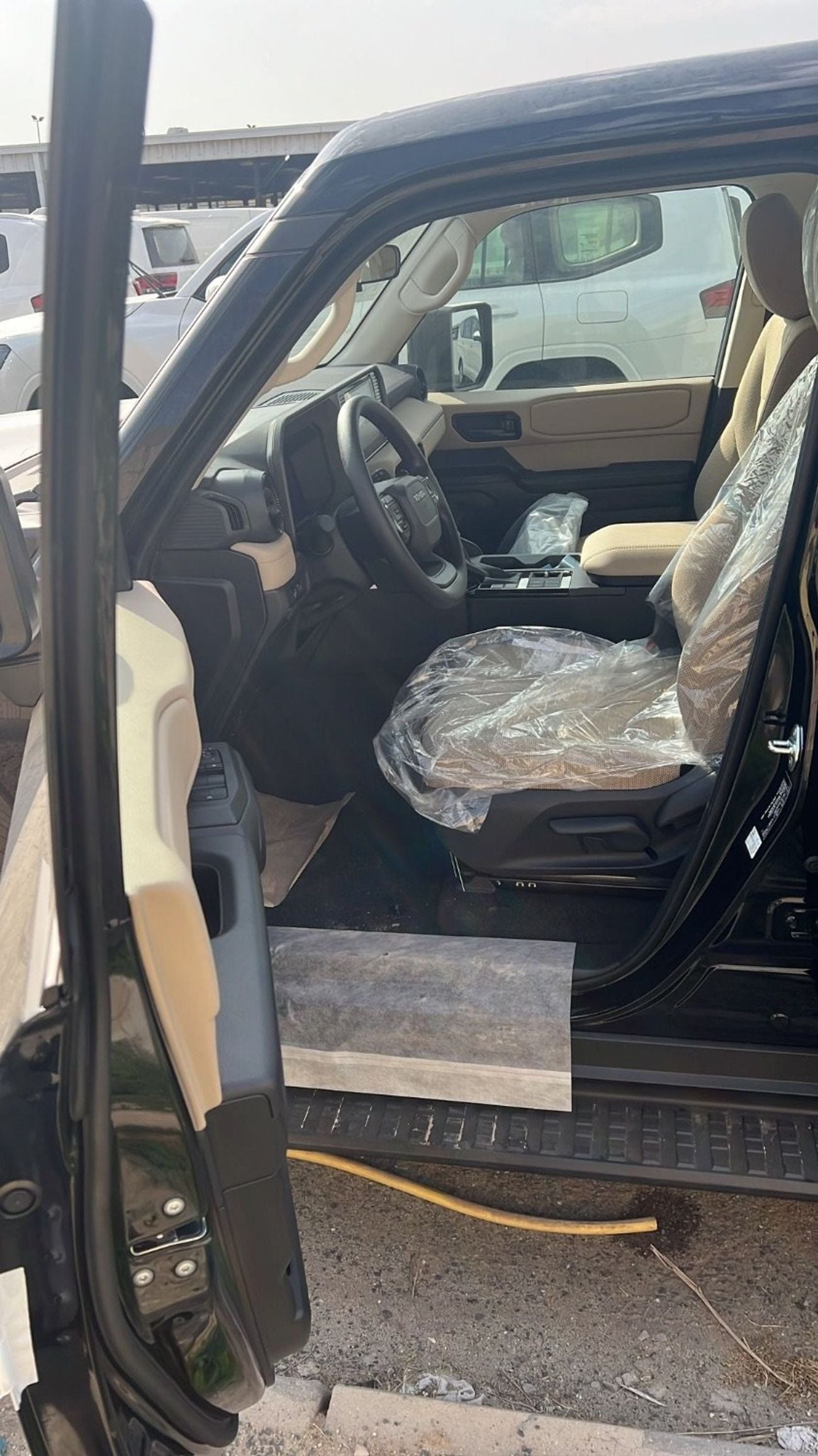 Toyota Prado Prado 2.4 ALR basic options 2026 GCC