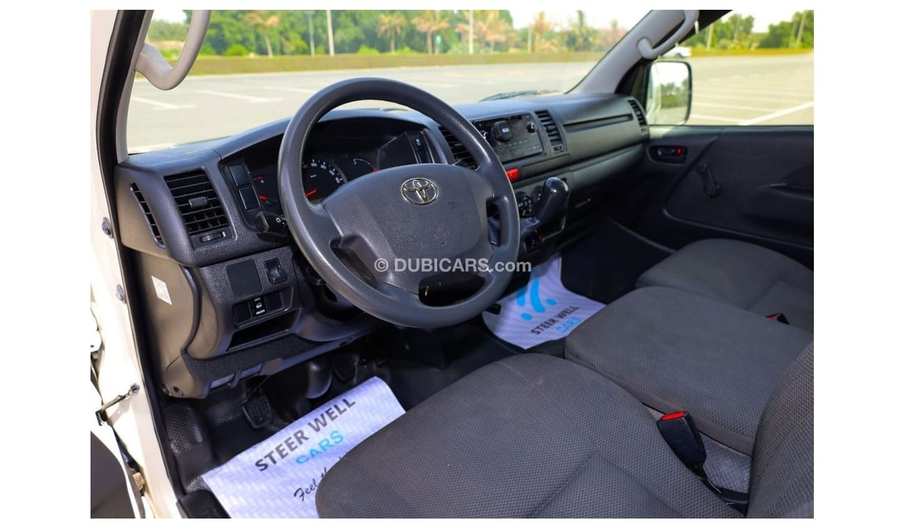 Toyota Hiace GL - Standard Roof M/T - Petrol | GCC Specs - Well Maintained Dry Delivery Van