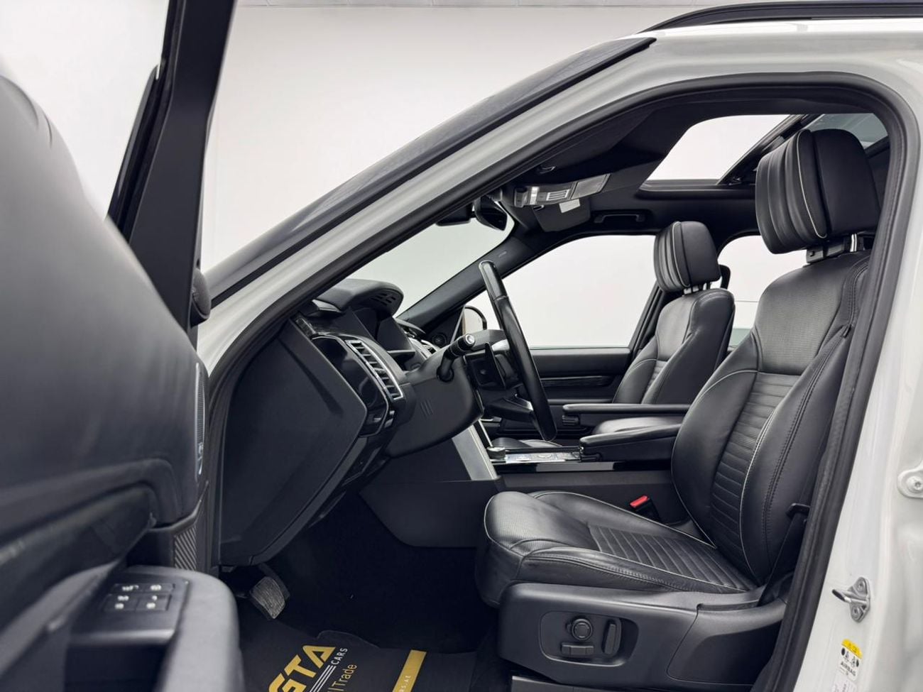 Land Rover Discovery HSE 3.0L (335 HP)