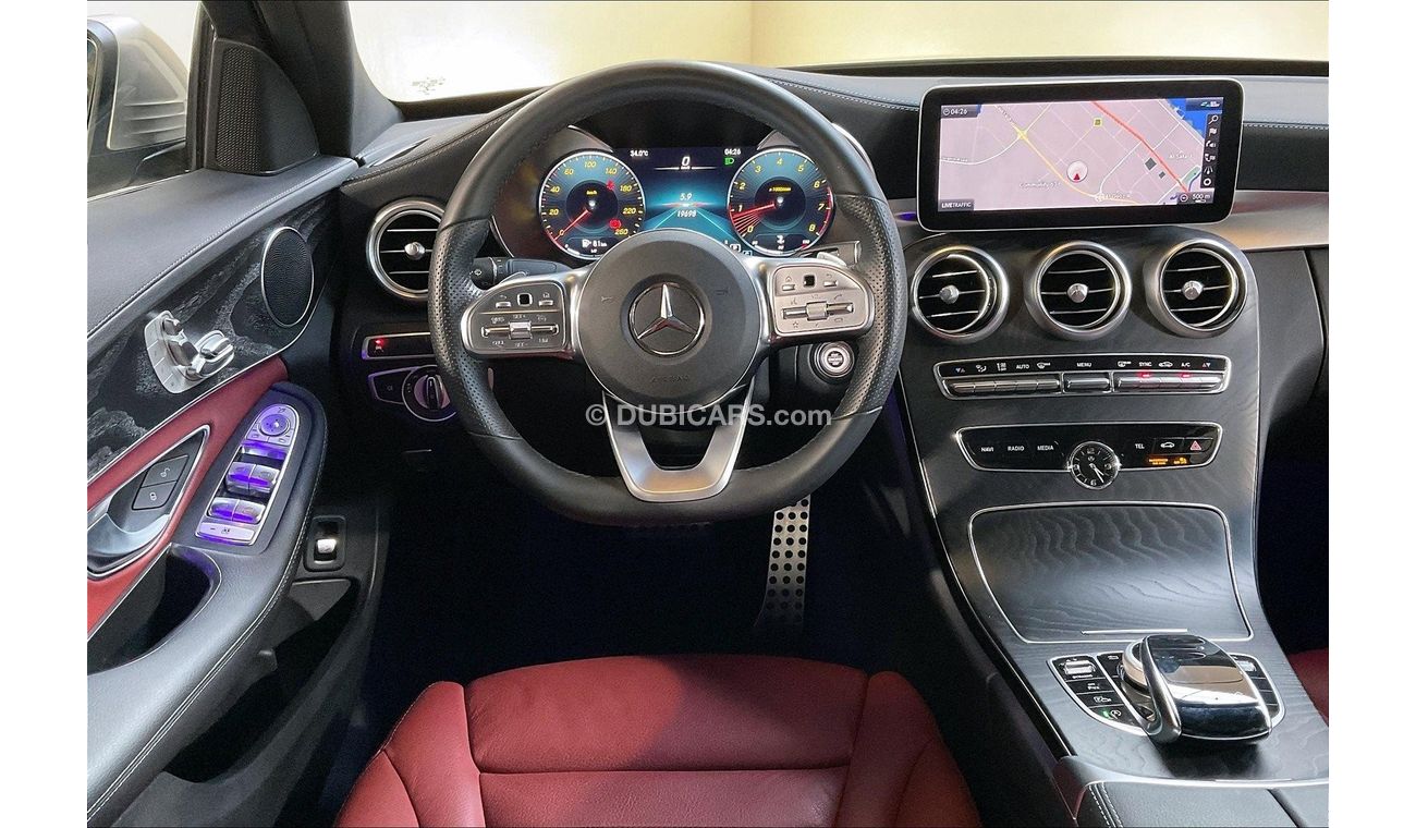مرسيدس بنز C 200 Premium (AMG Line)