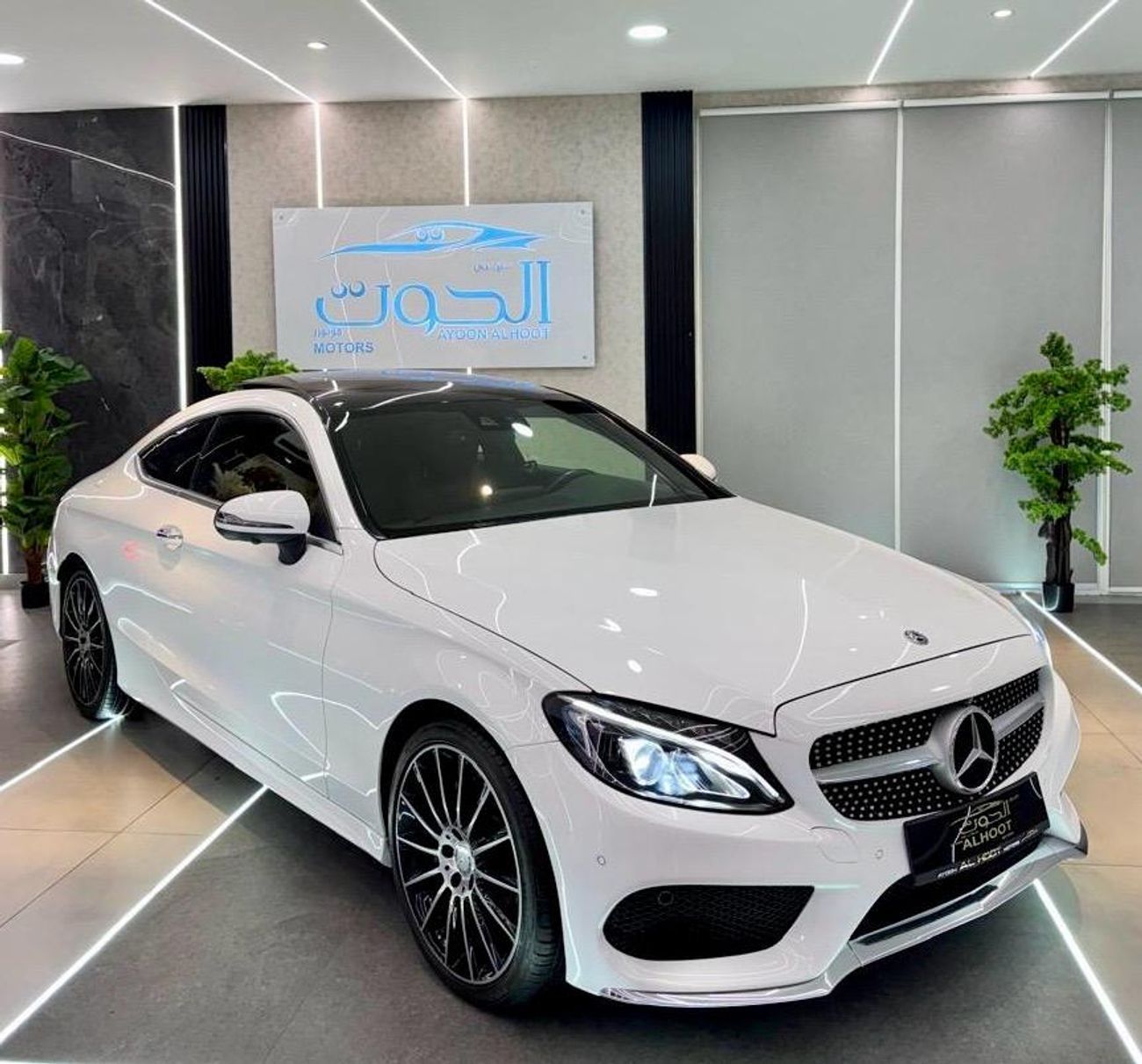 Mercedes-Benz C 200 LOVELY MERCEDES C200 COUPE || FULL OPTION || GCC || ACCIDENTS FREE