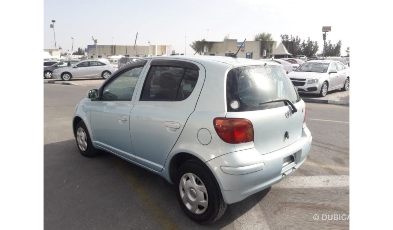 تويوتا يارس Toyota Vitz Right Hand Drive (Stock PM 823)