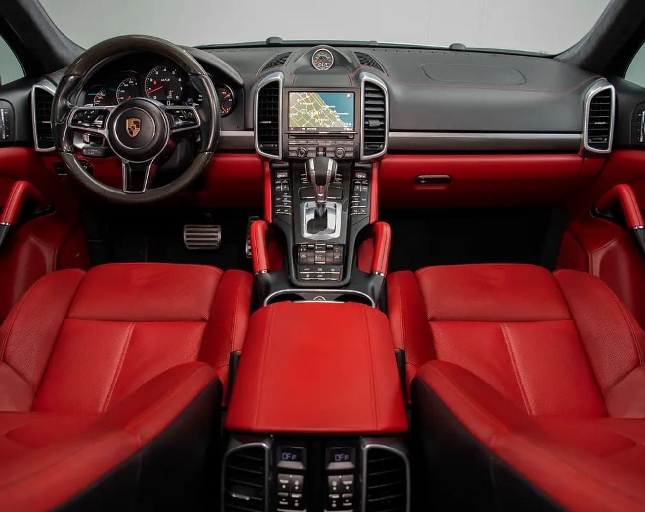 Porsche Cayenne GTS Unlimited KMs Warranty • FDSH • GCC Spec