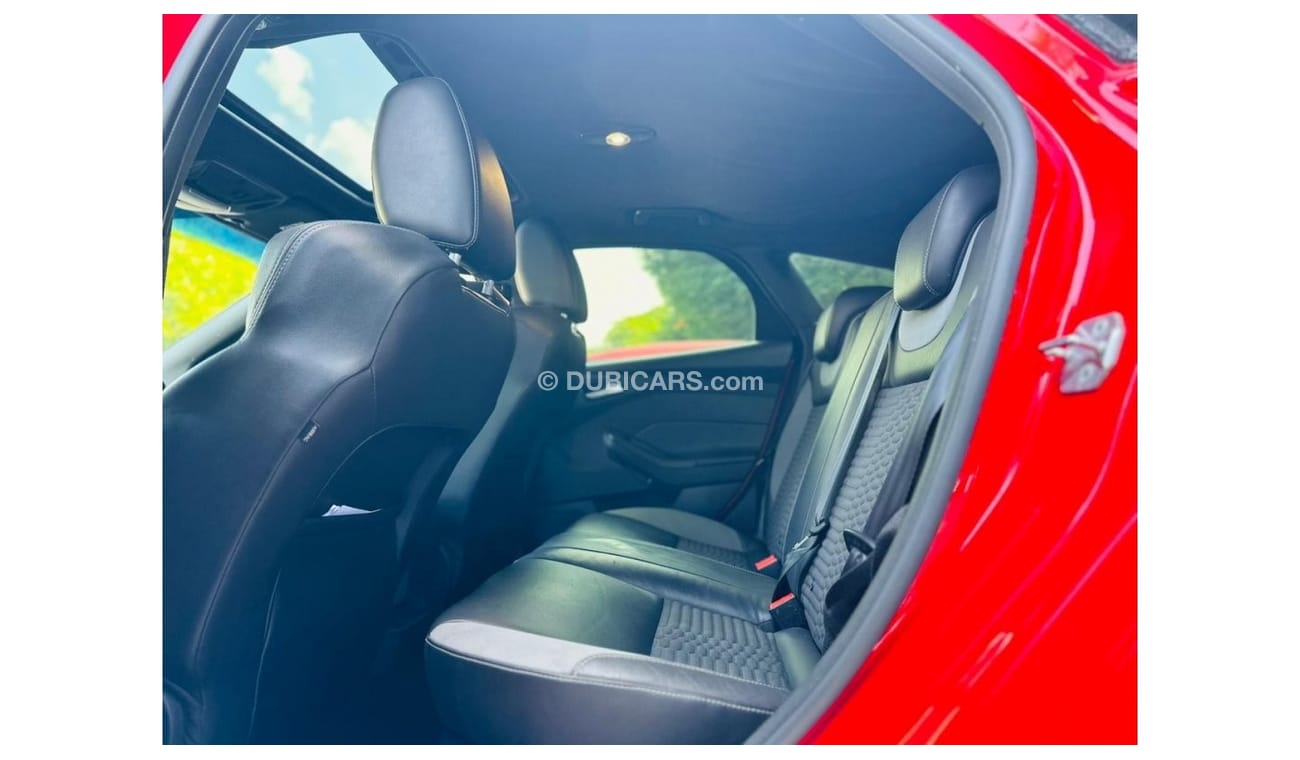 فورد فوكاس 2015 Ford Focus ST (3.5), 5dr Hatchback, 2L 4cyl Petrol, Manual, Front Wheel Drive