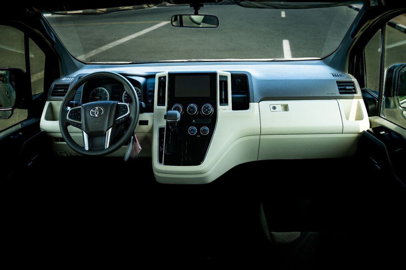 تويوتا هاياس Toyota Hiace High Roof New shape Black pumber 2.8L A/T DIESEL 2026