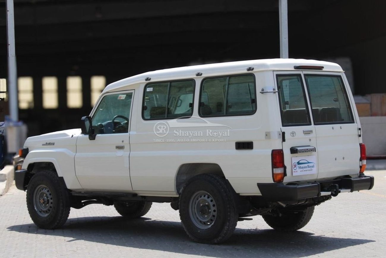 تويوتا لاند كروزر 70 LHD LC78 4.2L DSL V6 4WD 3DR 13S MT 2024MY