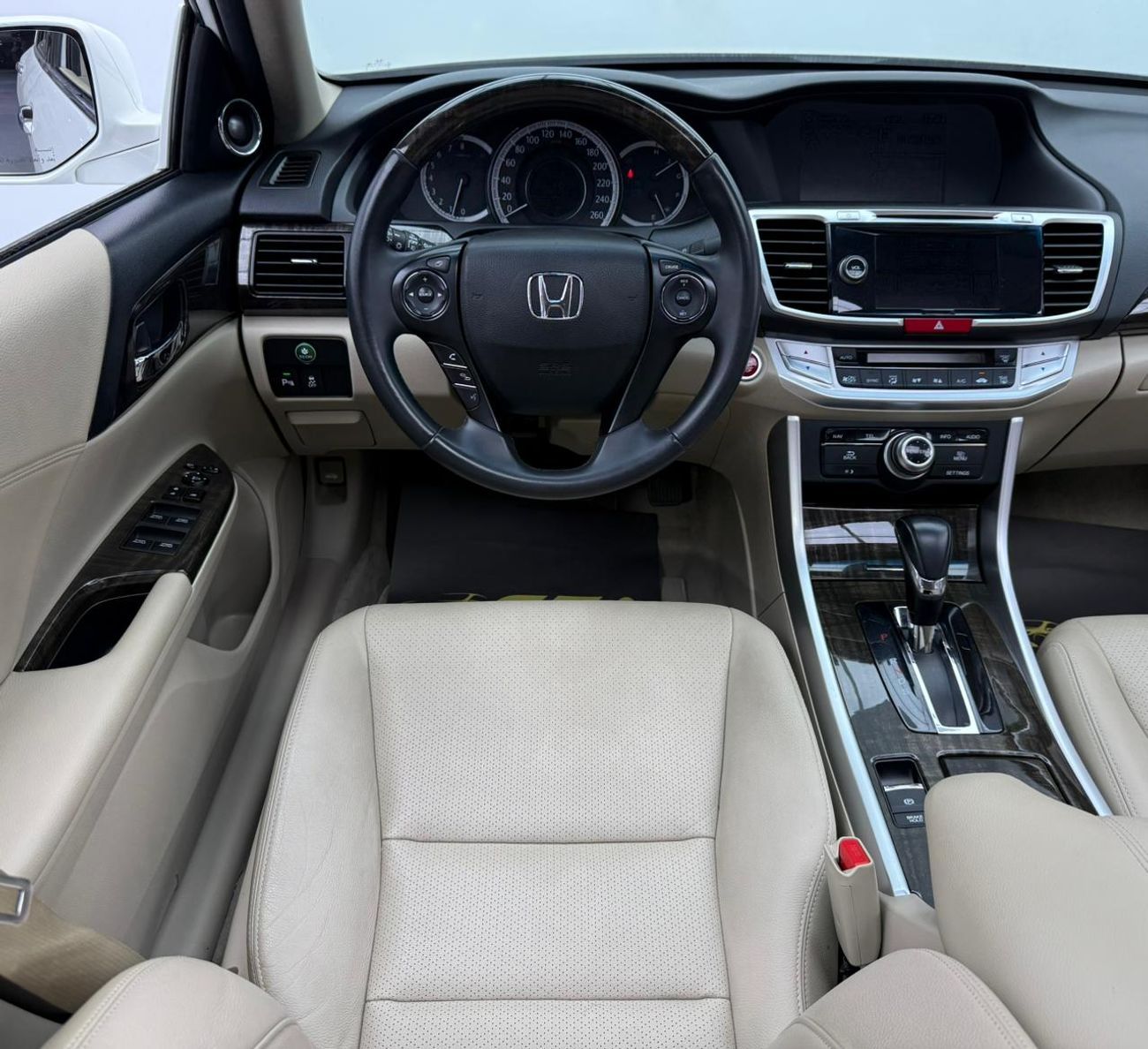 Honda Accord EX 3.5L 2016 Honda Accord V6 EX, Service History, Fully Loaded, Excellent Condition, GCC