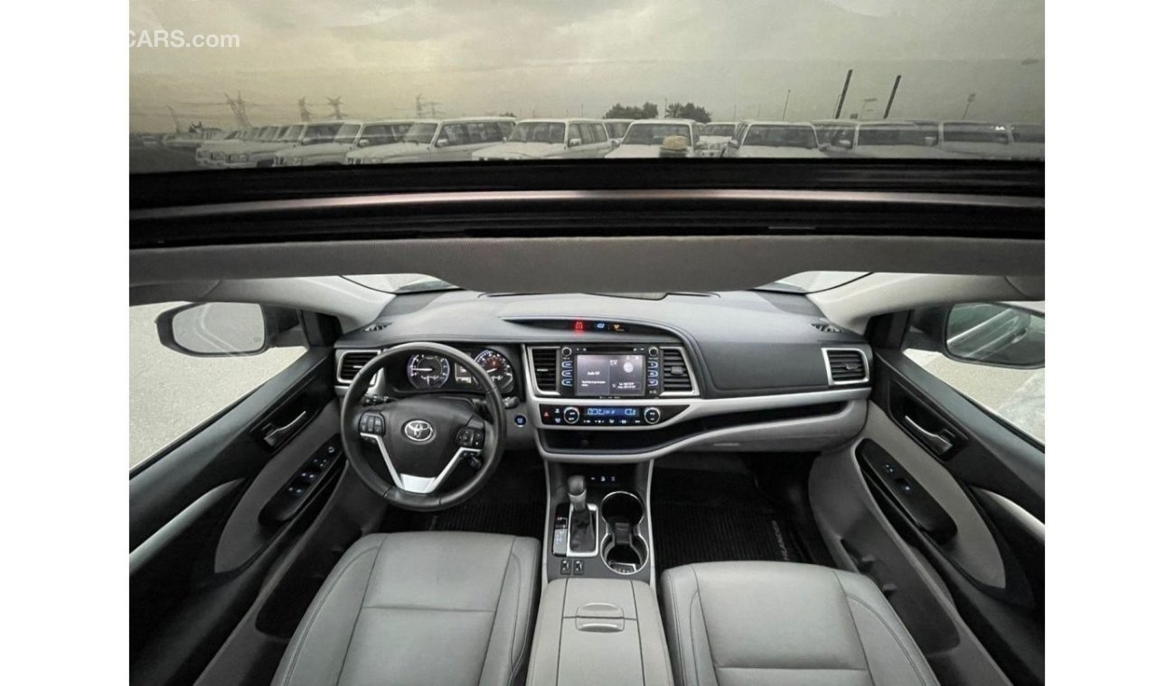 تويوتا هايلاندر 2019 Toyota Highlander XLE AWD 4X4 3.5L V6 - FULL OPTION  - UAE PASS