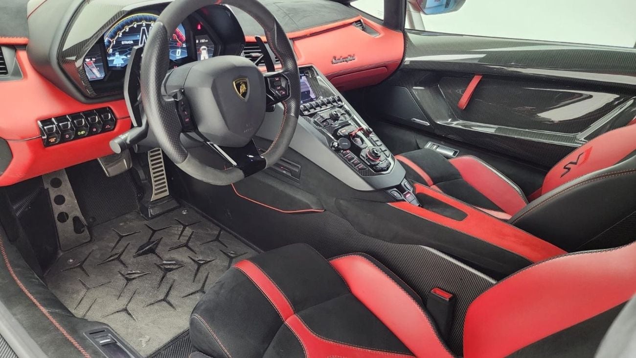 لامبورغيني أفينتادور 6.5L V12