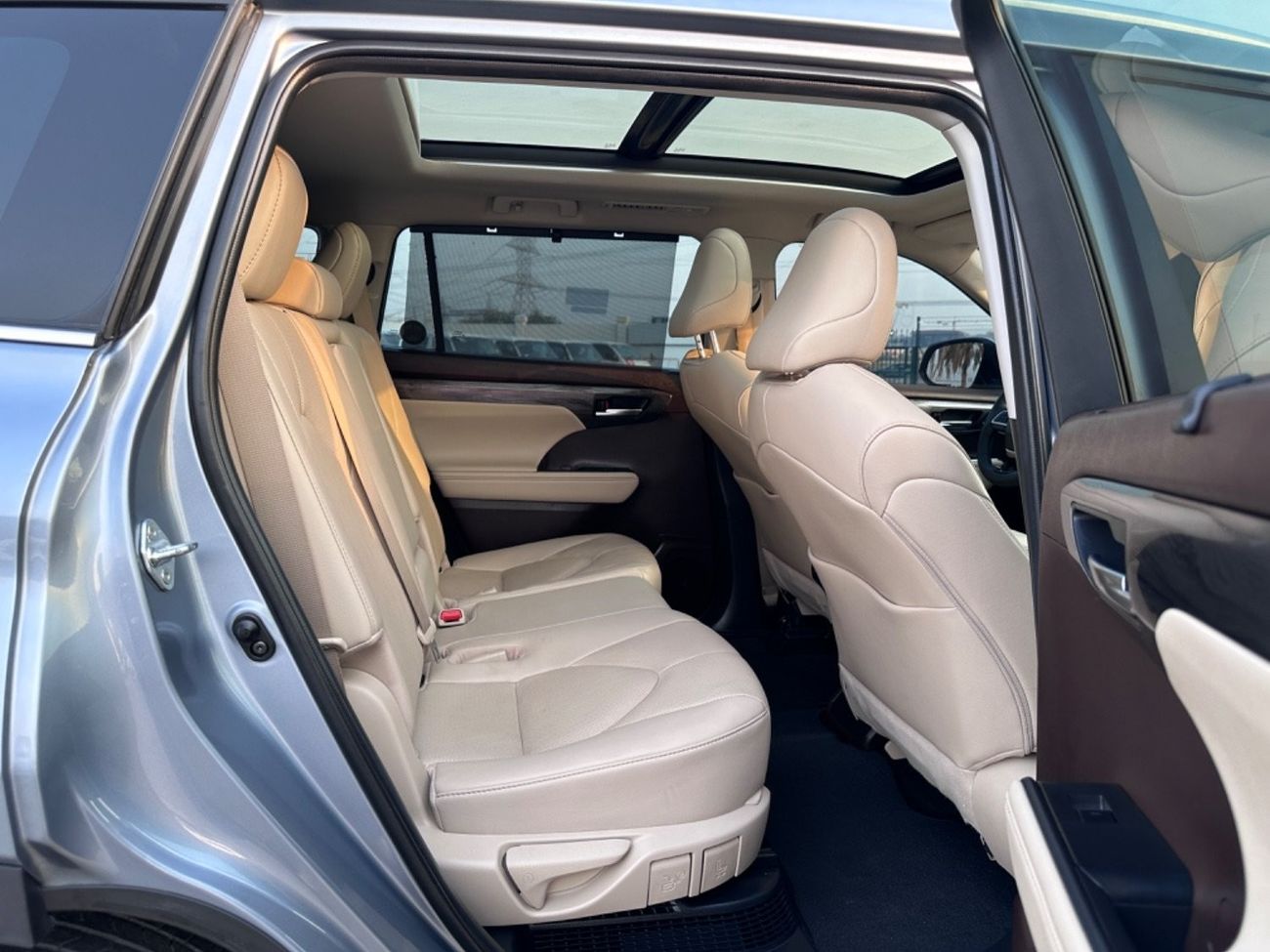 Toyota Highlander LTD HEV 2022 Highlander Limited hybrid 4x4