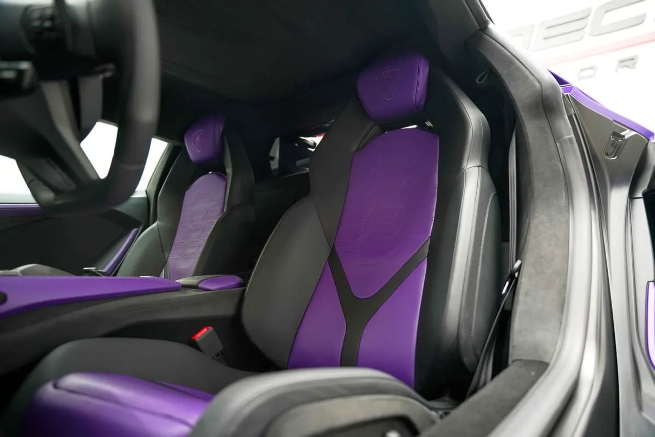 Lamborghini Revuelto