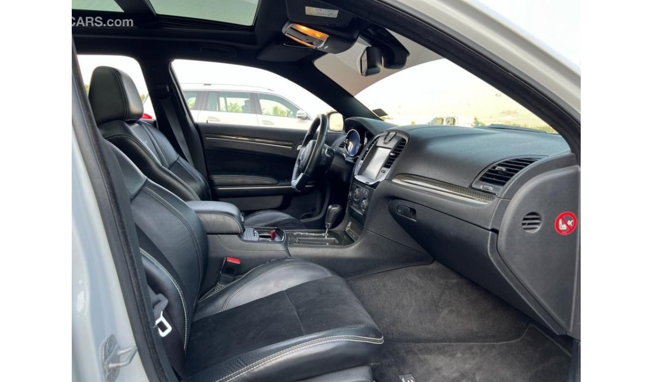 Chrysler 300C SRT8 CHRYSLER 300C SRT 2013 GCC PERFECT CONDITION - ACCIDENT FREE - 2KEYS - FULL SERVICE HISTORY AVA
