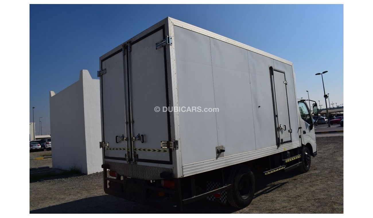 Hino 300 Hino 714 pick up with Thermo king T600 Freezer, Model: 2020. Excellent condition