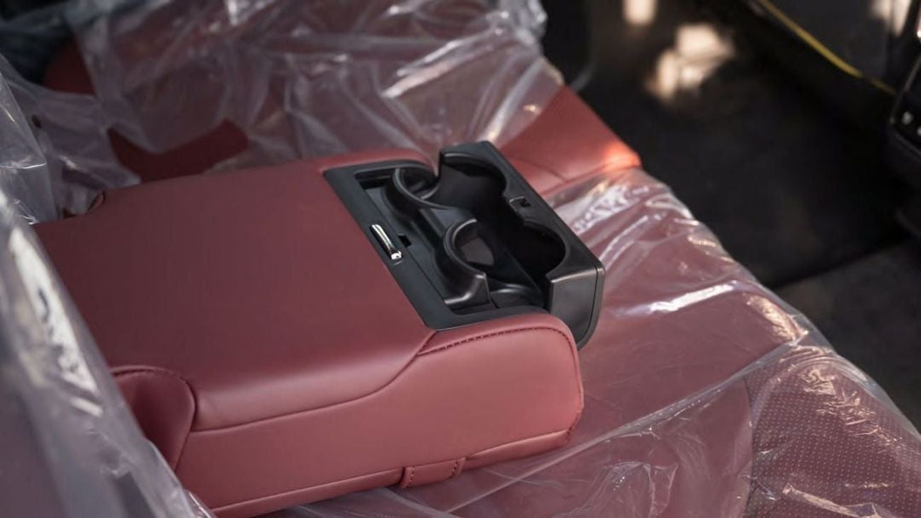 لكزس LX 700h 2026 Lexus LX700h Urban 7-Seater HEV (20-inch Rims & Remote Engine Starter) 3.5L V6 Twin-Turbo Hybri