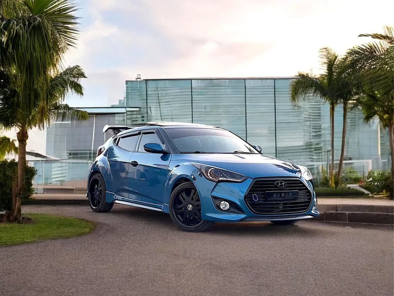 Hyundai Veloster 755 P.M | Turbo GCC Specs - Sporty Hatchback!