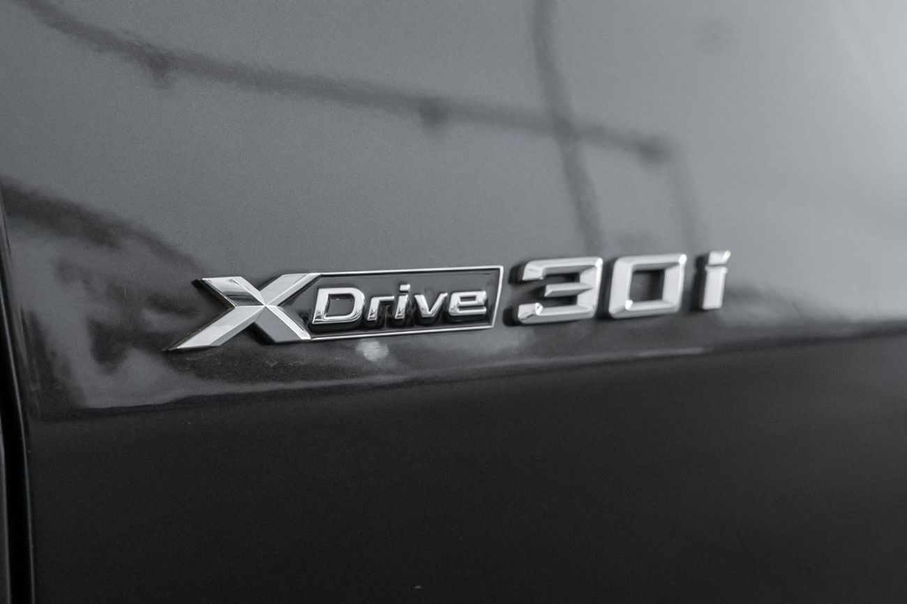 BMW X3 xDrive 30i 2.0L