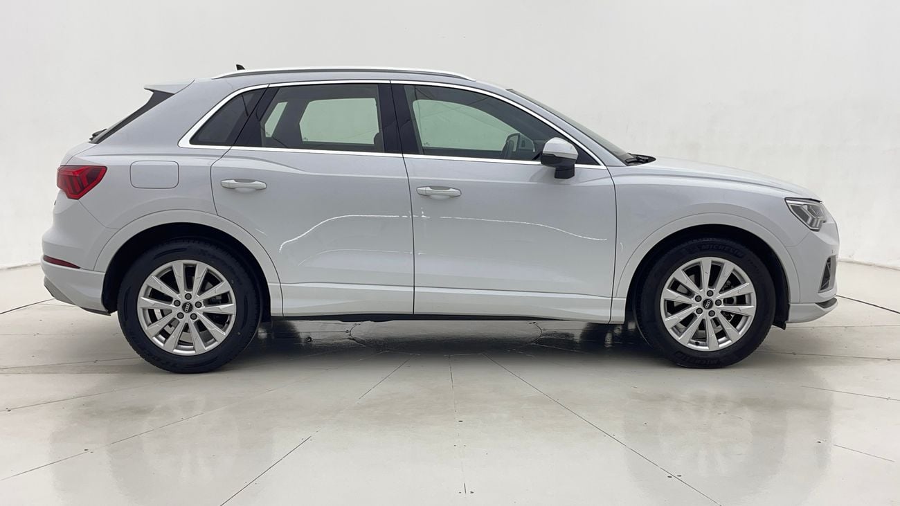 Audi Q3 35 TFSI Advanced 2.0L 2022 35 TFSI ADVANCED | AED 1520/Month | 0 DP | 30 Day Return | Warranty | Ser