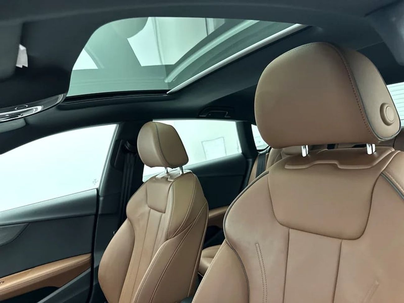 أودي A5 40 TFSI Sport 2.0L Sportback 40 TFSI 190hp (Ref# 055024) EXCLUSIVE RAMADAN OFFER: