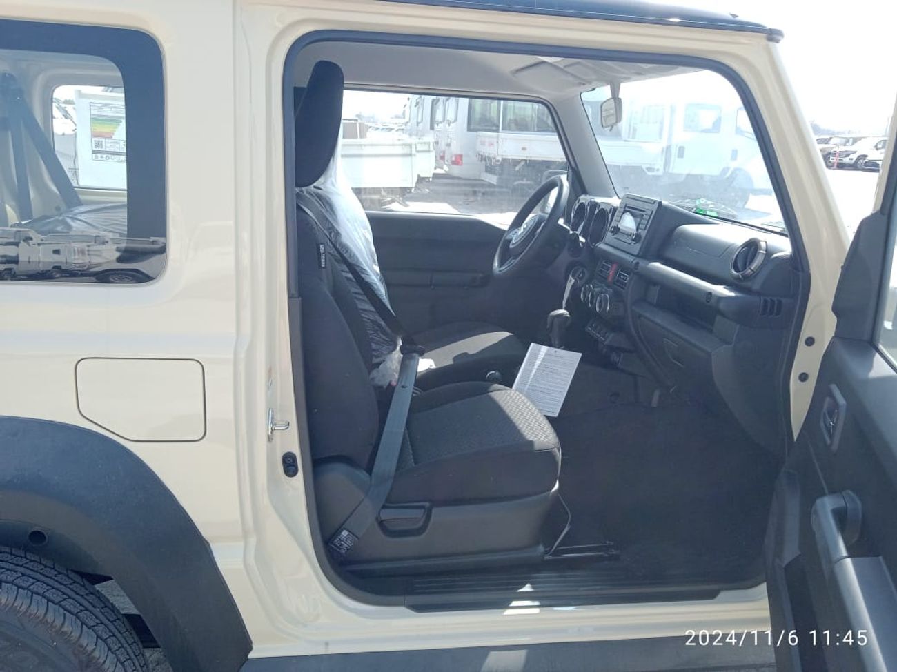 سوزوكي جيمني GLX ECTAI0041- 2026 Suzuki Jimny GLX - 1.5L Petrol Auto - Ivory