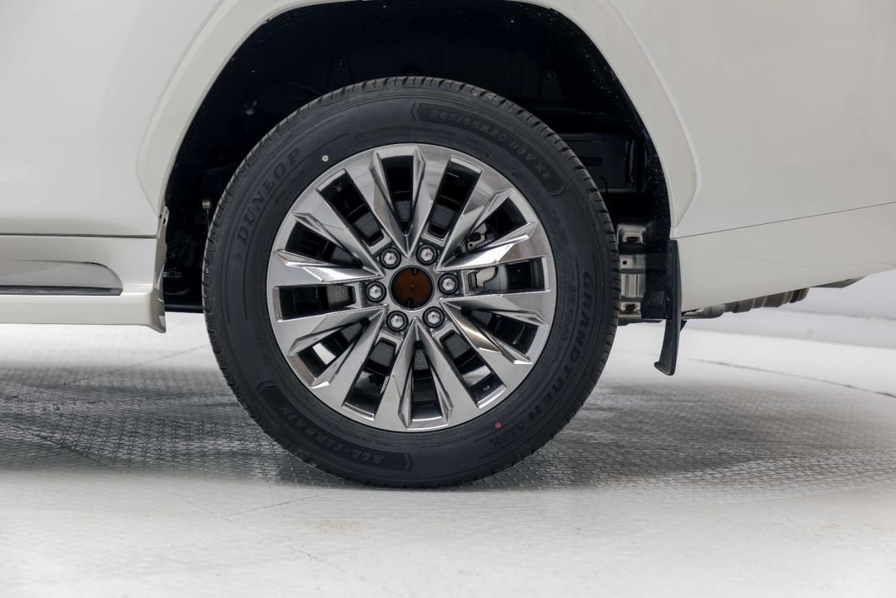 Toyota Land Cruiser VX LC300 4.0L - White Inside Beige | Export Only