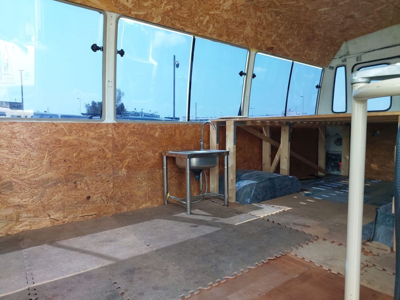 تويوتا كوستر (RAMADAN OFFER) TOYOTA COASTER BUS RHD 1998 MODEL 3.4 L DIESEL MANUAL(PM01254)