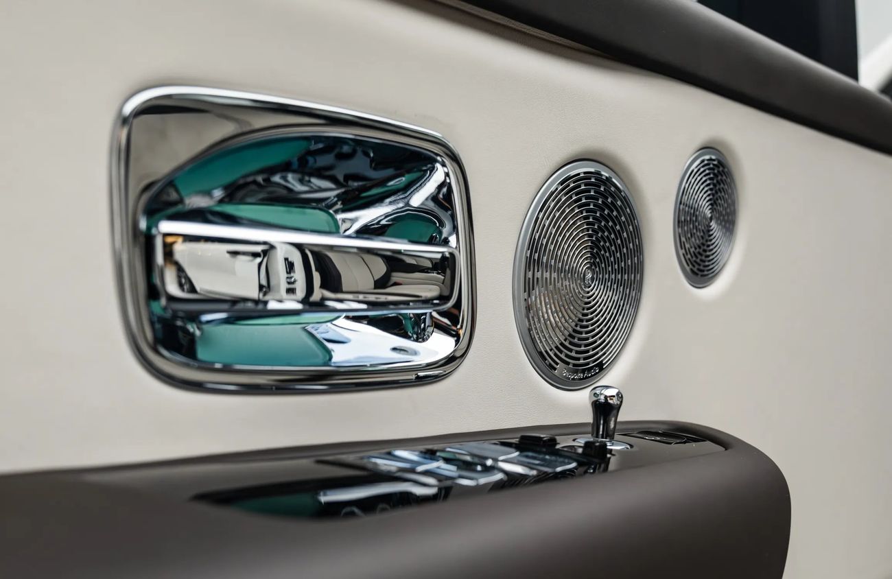 رولز رويس كولينان 6.75L V12 Twin-Turbocharged Engine | Warranty