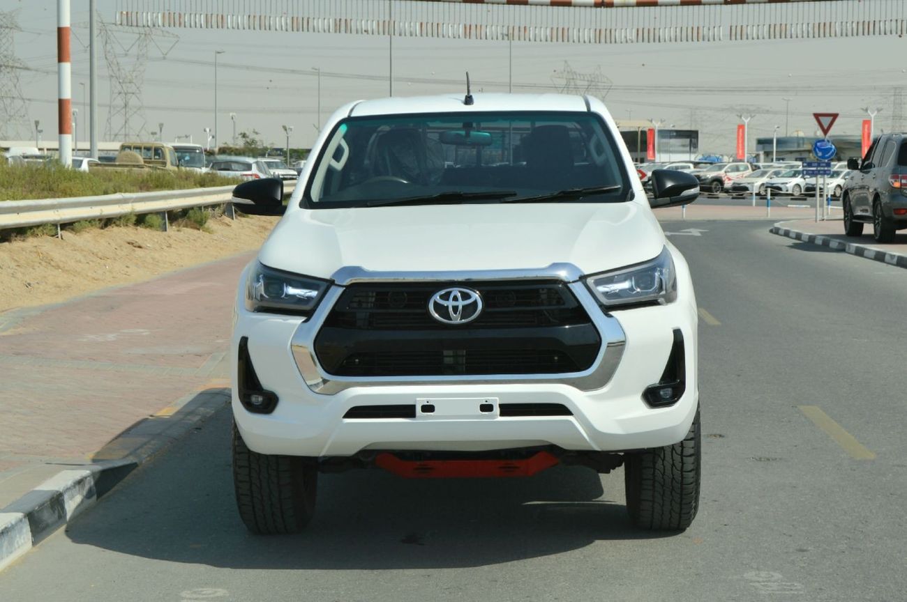Toyota Hilux Double cabin 2.8L, perfect inside and outside
