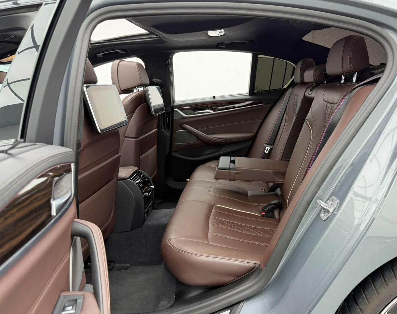 BMW 540i M SPORT COMFORT