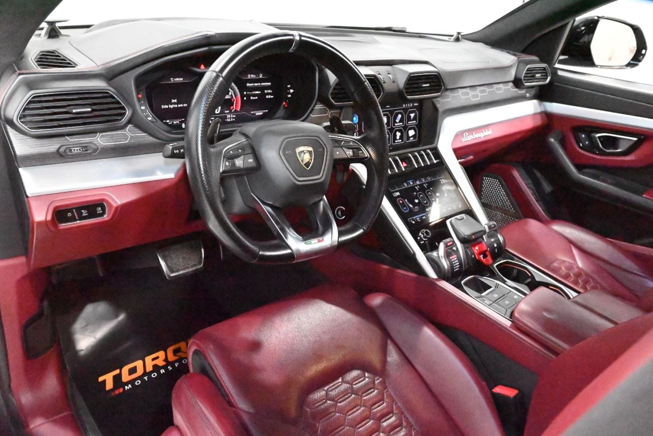 Lamborghini Urus STD 2019 Lamborghini Urus, Service History, 1 Year Warranty, Excellent Condition, GCC