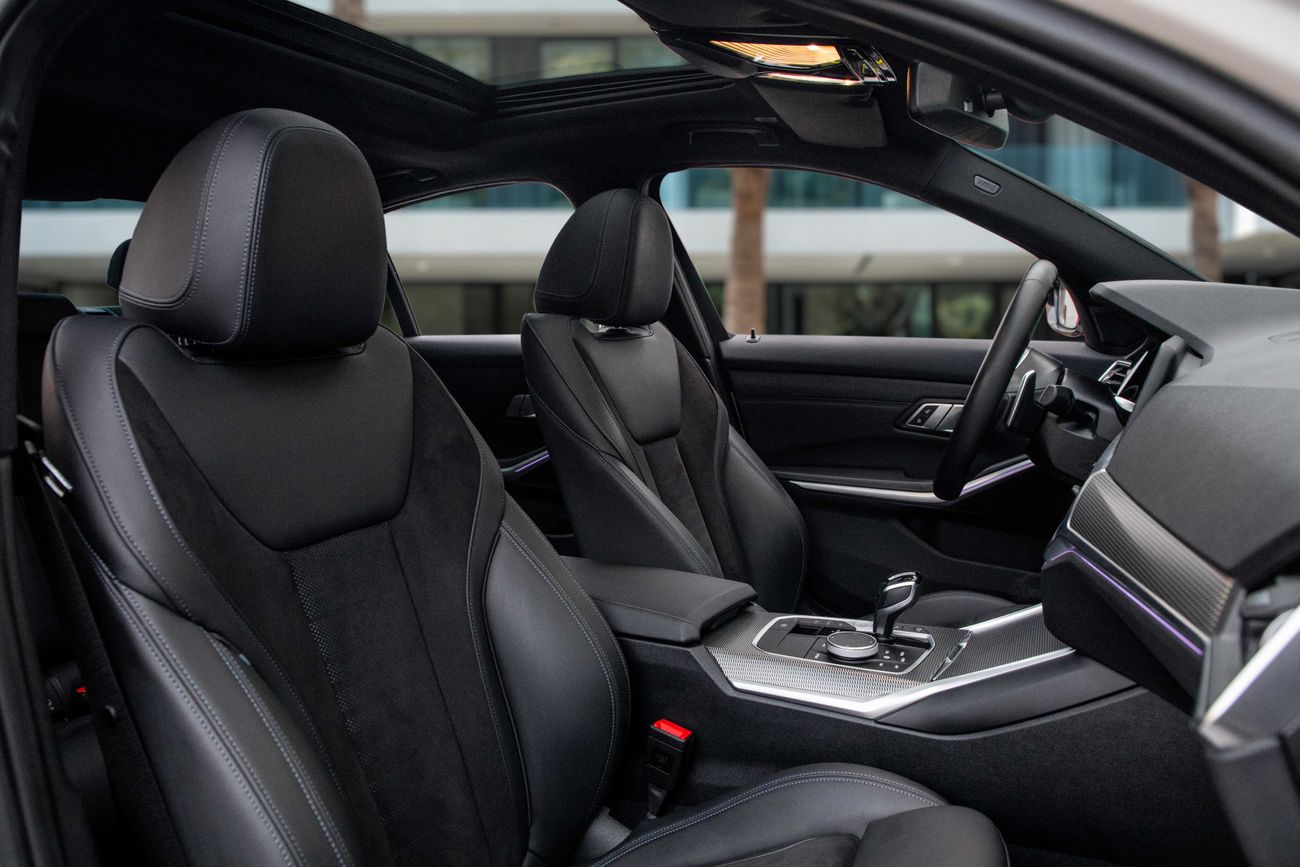 BMW 330i 2,644 P.M | 0% Downpayment | BMW 330i M Sport!