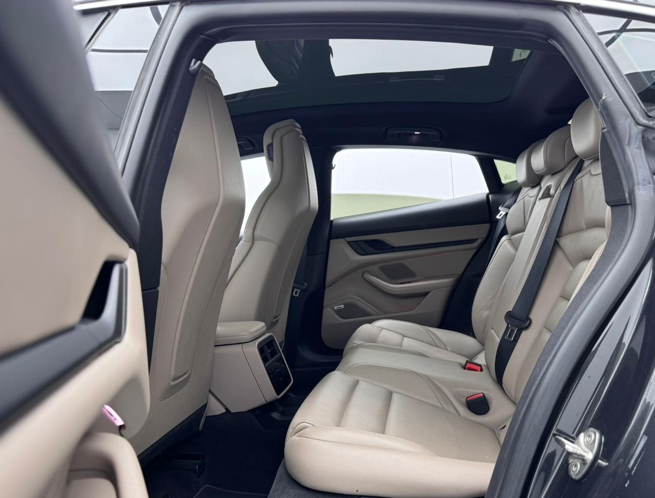 بورش تايكان 4S Cross Turismo 2021 Porsche Taycan 4S, 2026 Porsche Warranty, Porsche Service History, GCC