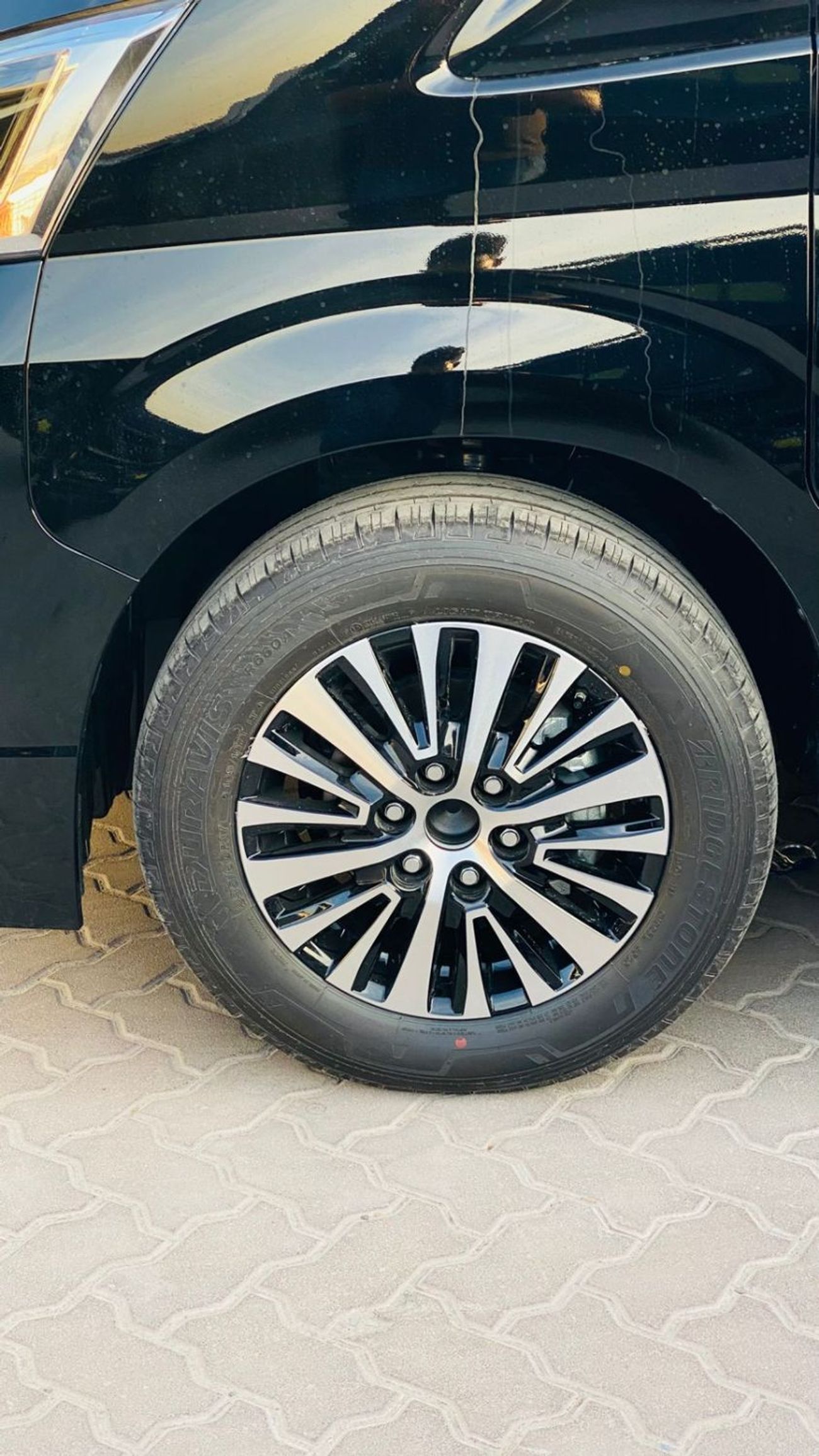 تويوتا جرافينا 2026 Toyota Granvia Premium 6-Seater (High-Option) 3.5L V6 Petrol A/T RWD Export Only