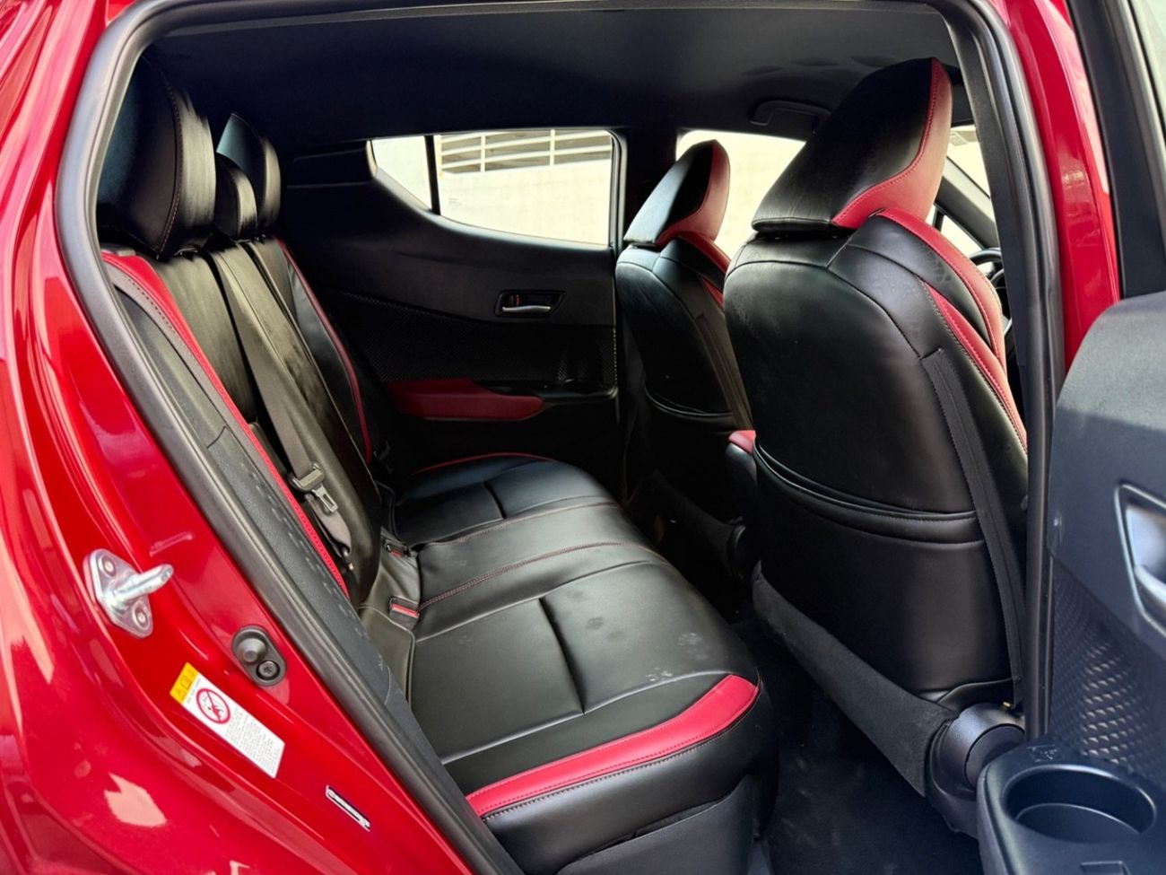 Toyota CHR 2019 LIMITED PUSH START FULL OPTION 2.0L US SPEC