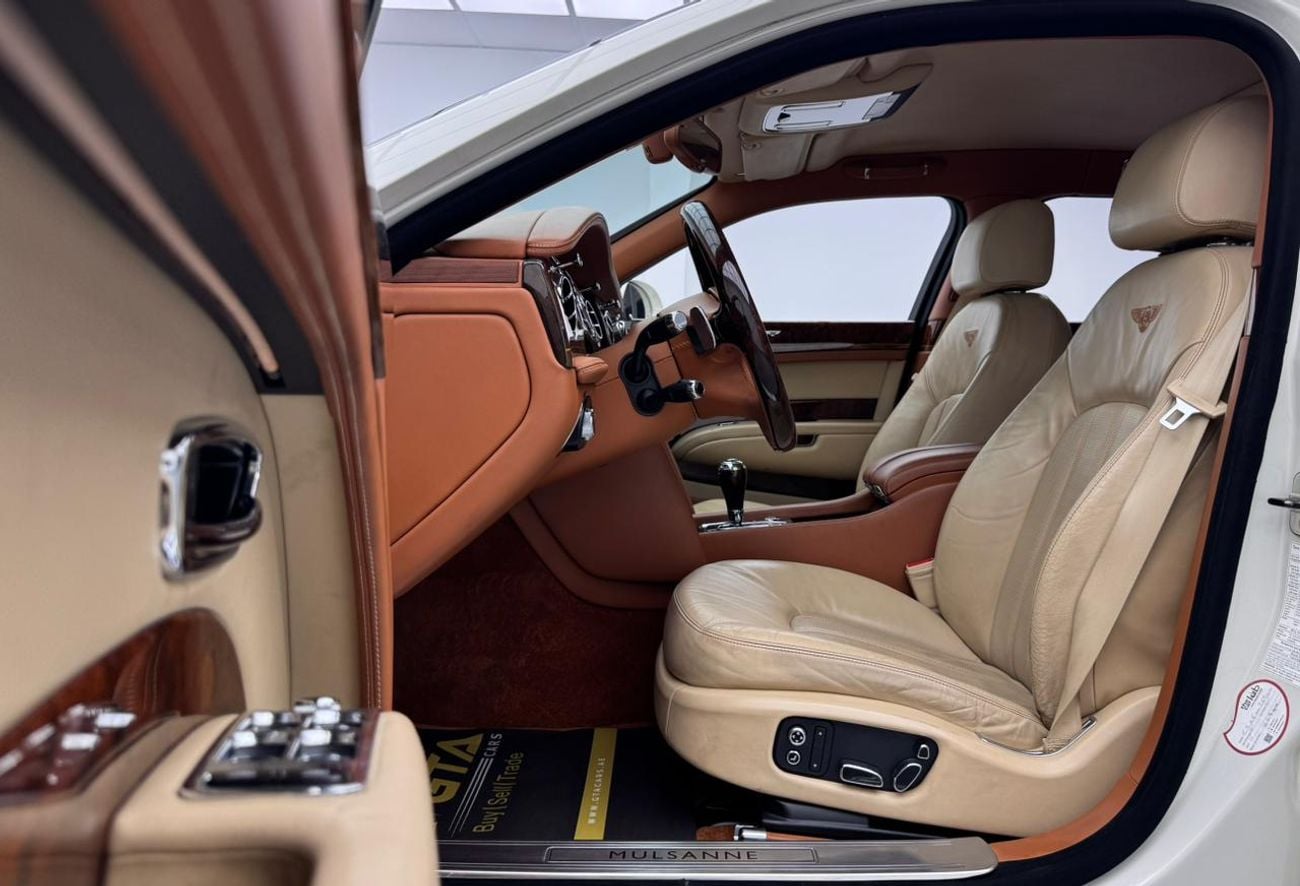 بنتلي مولسان Bentley Mulsanne, Full Service History, Excellent Condition, GCC