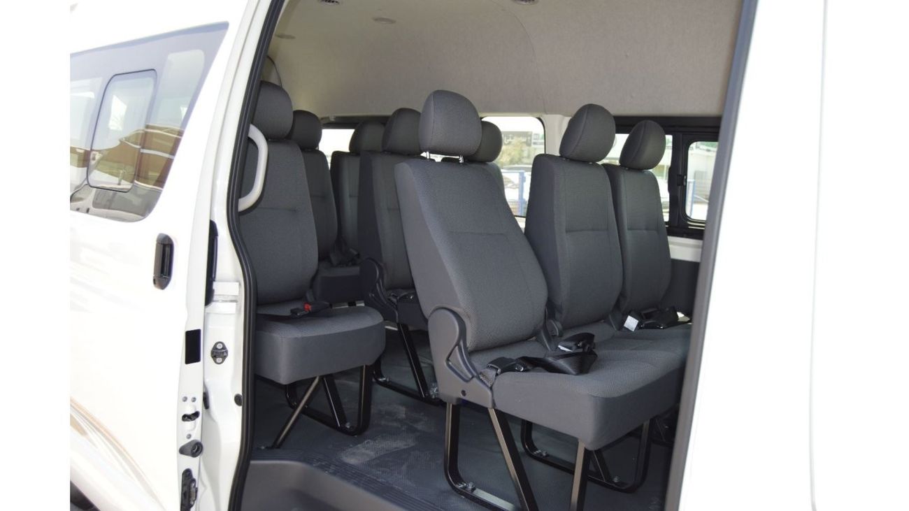 تويوتا هاياس High Roof