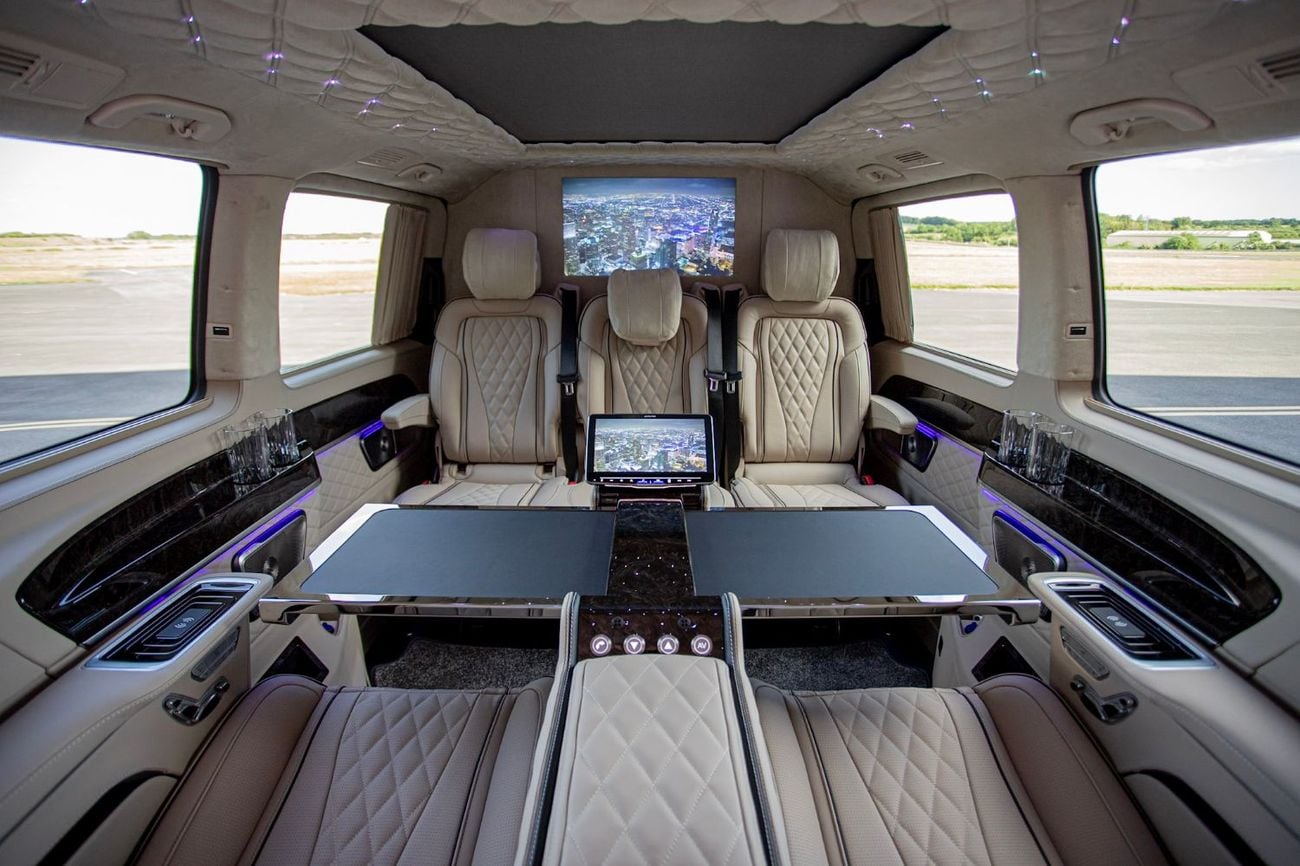 مرسيدس بنز V 300 Senzati® Jet Class® Oryx Edition® 7 seat Silk Beige Leather