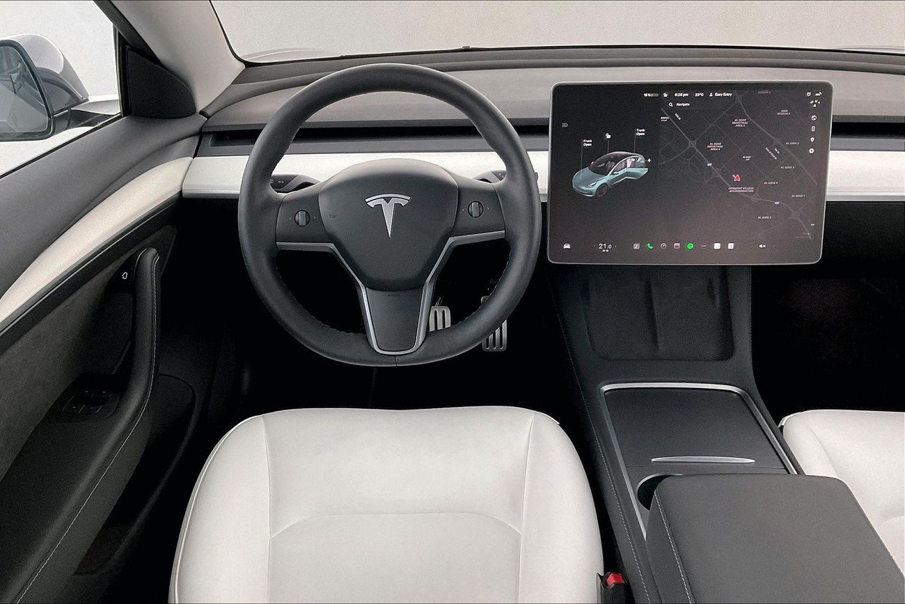 تسلا موديل 3 Performance (Dual Motor) | عرض العيد الحصري | خالية من أضرار الفيضانات