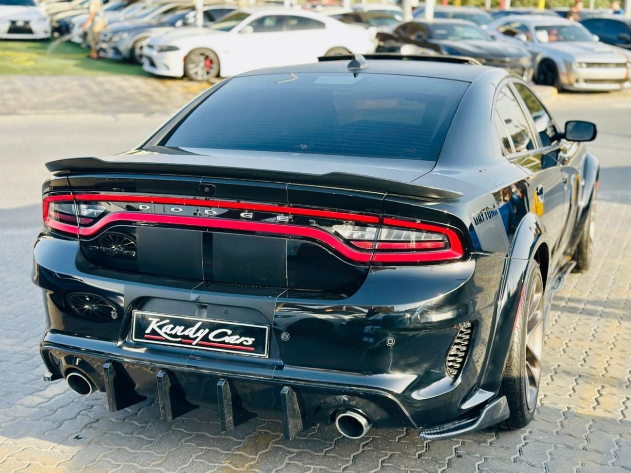 Dodge Charger 5.7L R/T | Monthly AED 1960/- | 0% DP | Sunroof | Widebody Kit | Fog Lights | # 50888S