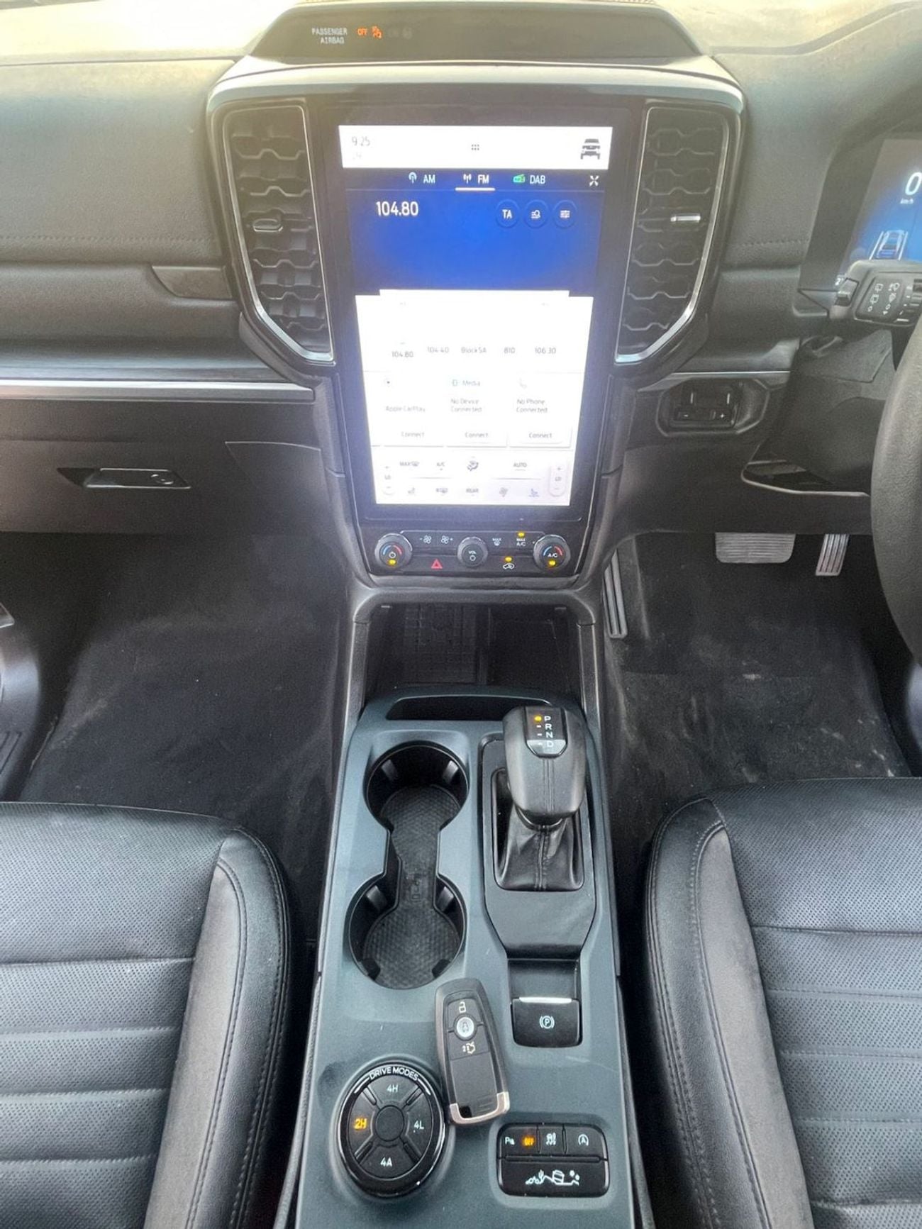 Ford Everest diesel 3.0 liter ,right hand drive only for export available