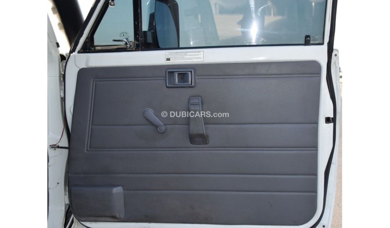 Toyota Land Cruiser Pick Up