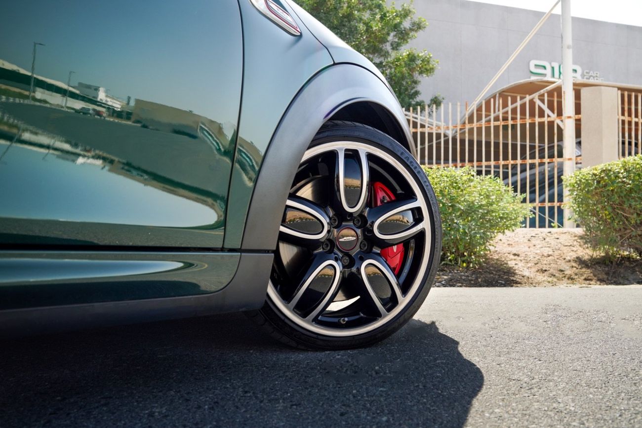 Mini Cooper John Cooper Works 2.0L (231 HP)