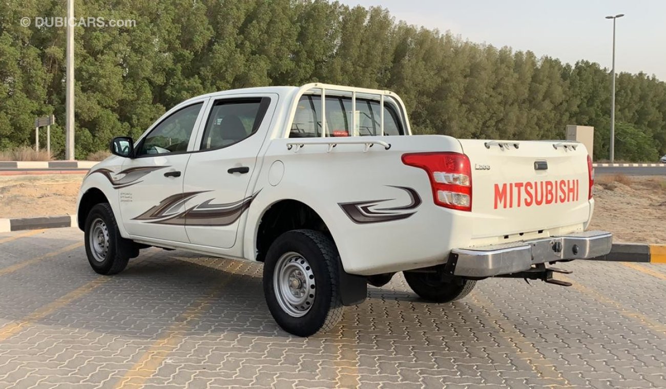 Mitsubishi L200 Mitsubishi L200 4x4 2016 Ref# 483