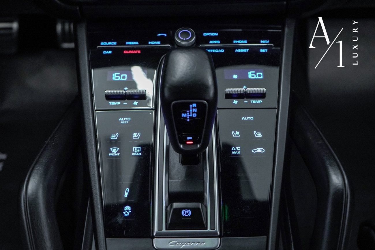 Porsche Cayenne GTS 4.0L (460 HP) 2021 Porsche Cayenne GTS, Excellent Condition, American Specs