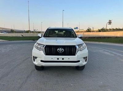 Toyota Prado toyota prado 2021 Model EXR 4۰0L v6 petrol engine colour white interior Beige Automatic 7seats power